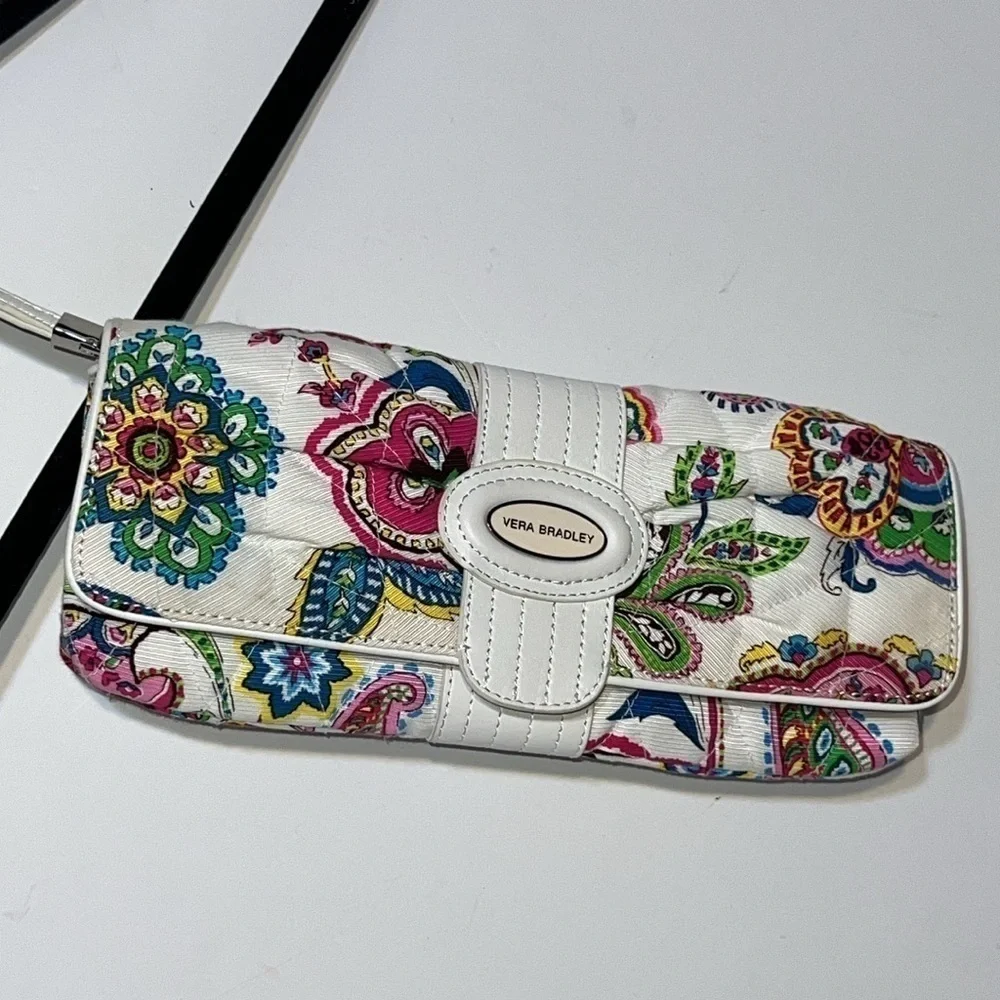 Vera Bradley Womens Wristlet Summer Purse